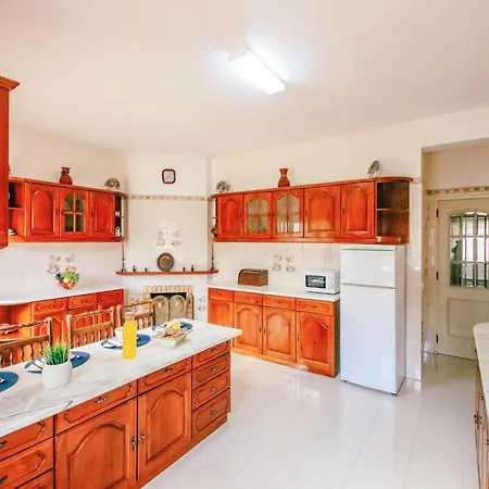 Villa In Monchique With Heated Pool *