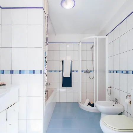 빌라 Villa In Monchique With Heated Pool 몬시크