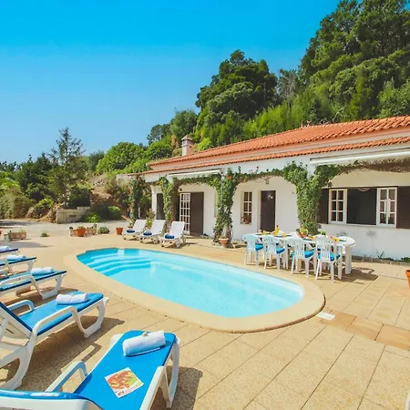 Villa In Monchique With Heated Pool